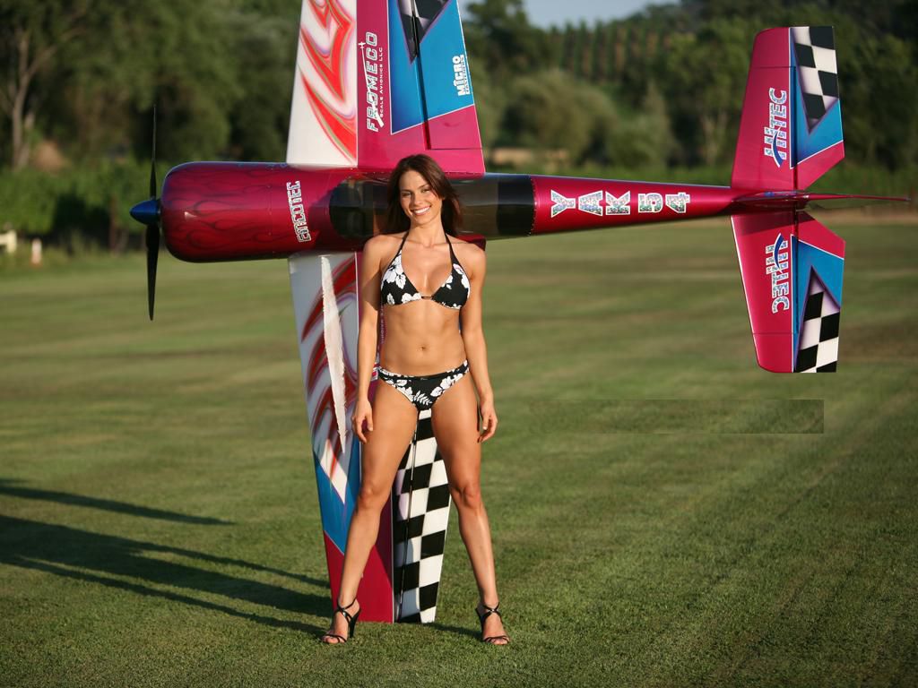 yak_amanda_standing_1024_768.jpg