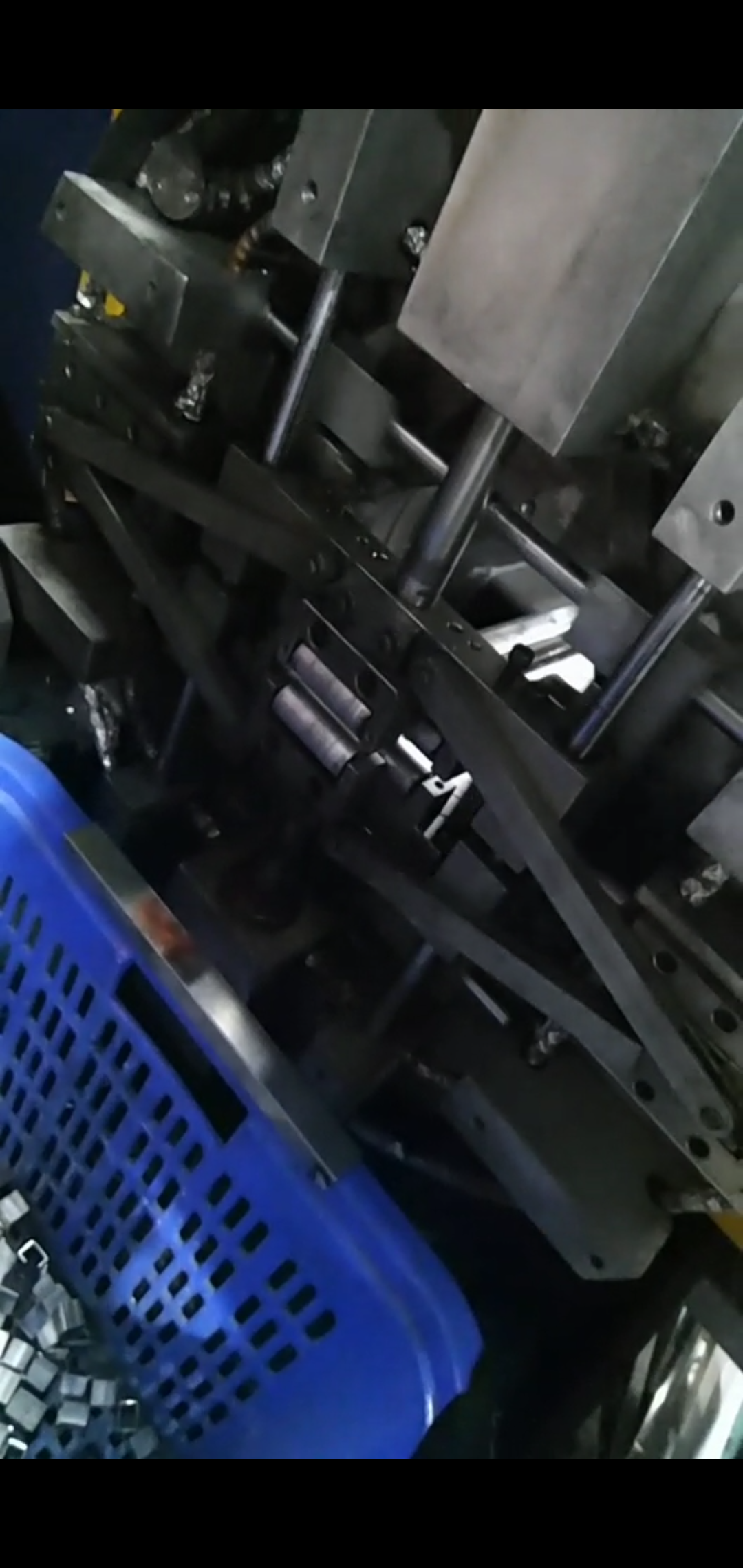 Screenshot_2019-07-25-14-29-47-391_com.miui.video.png
