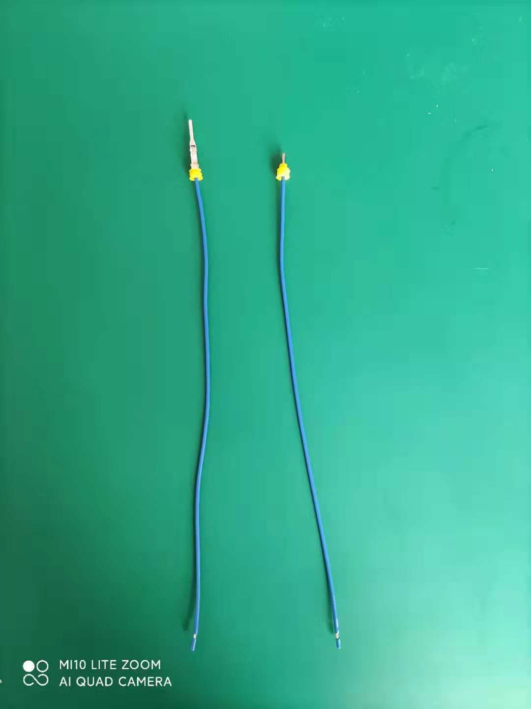 防水栓就是图片黄色部份，材质是硅胶