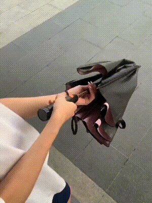自带风扇的雨伞.gif