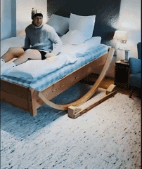 摇摇床.gif