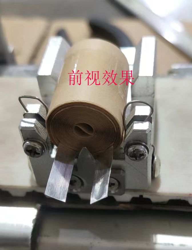 产品在夹具上前.jpg