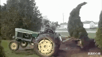 这活儿没法干了，一直挨抽.gif